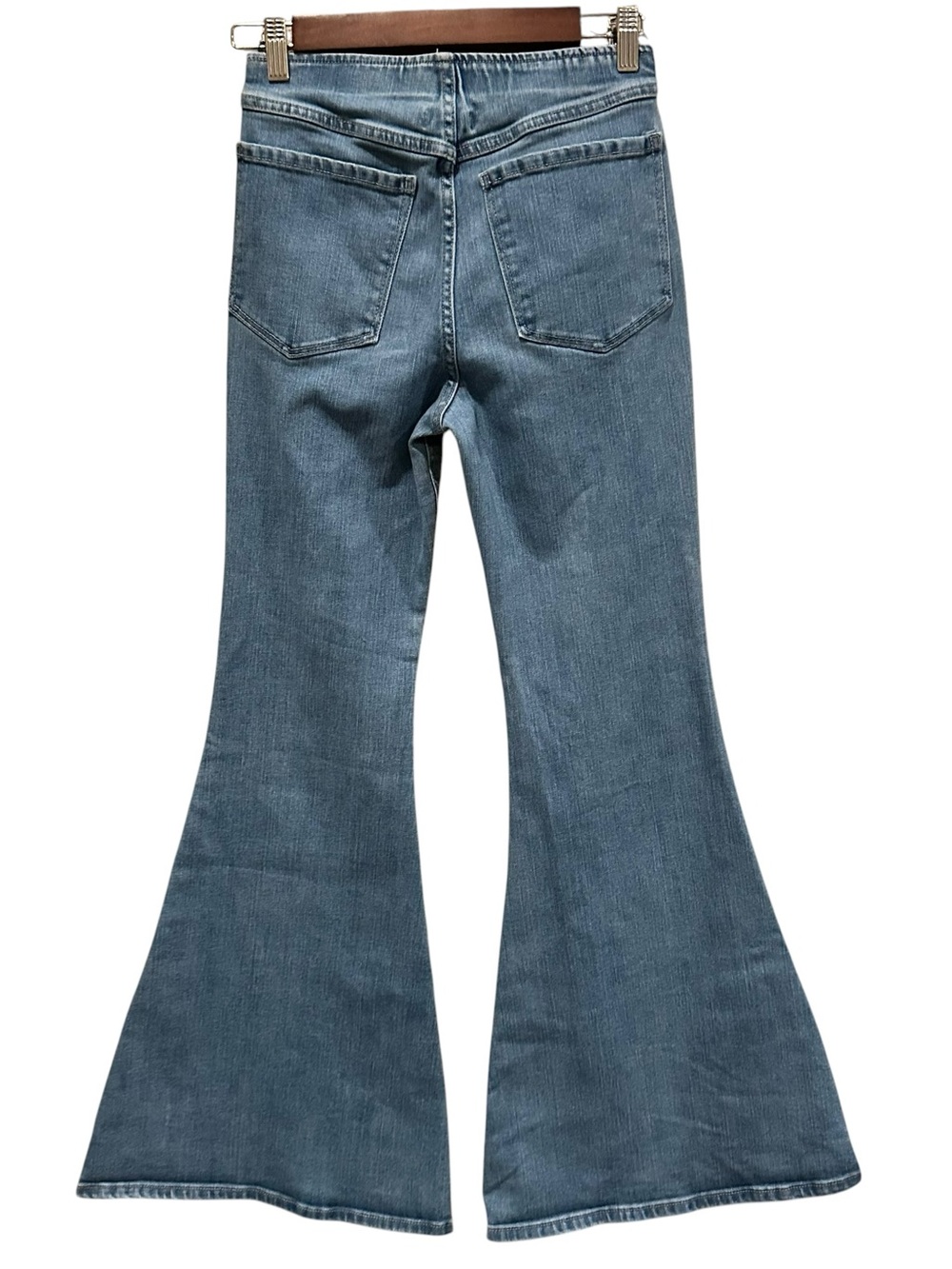Forever 21 Women’s Flare Bell Bottom Pull On Jeans Elastic Waist Size Medium - Picture 4 of 7